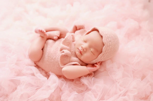 保亭宝宝几个月可以抬头